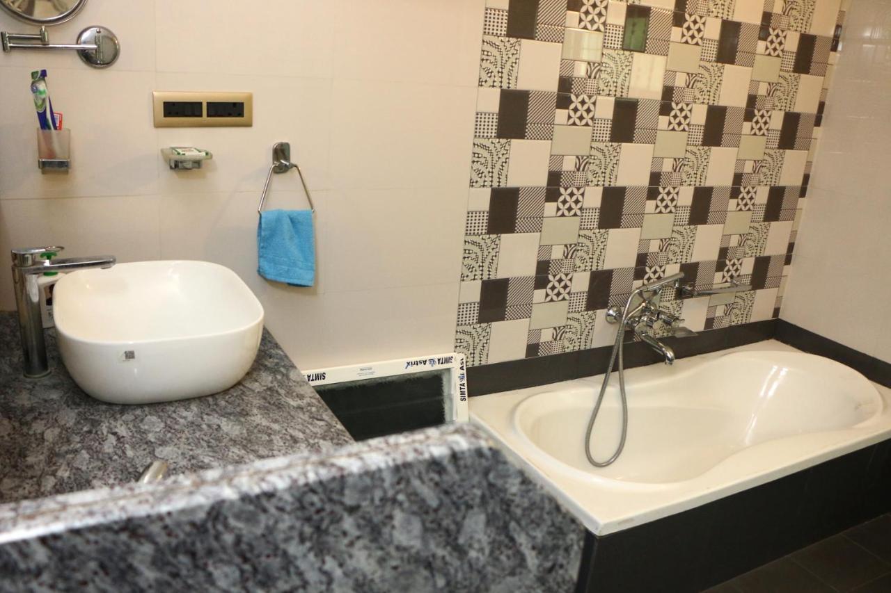 Penthouse 2Bhk With Bathtub And Terrace Villa Pondicherry Exterior foto
